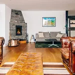 Nyaraló 5 Star In *